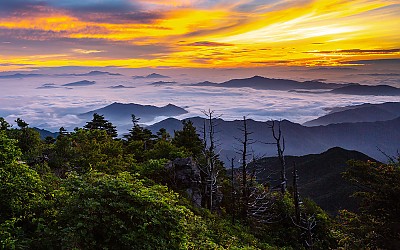 지리산 여명