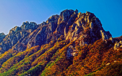 울산바위의 가을...