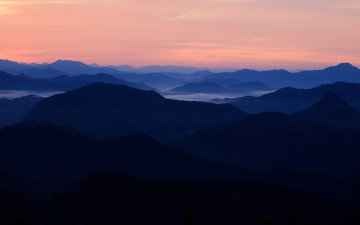 운해가 아쉬운 일출.