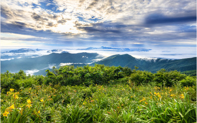 덕유산에서 가야산을 바라보며~ !!!!