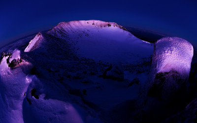 동릉 정상에서-2