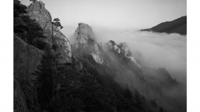 설악산 암봉과 운해(설악산)