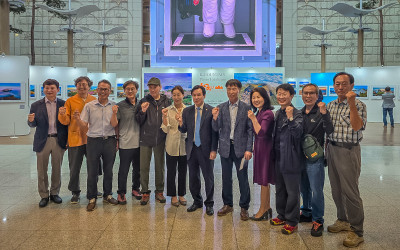 한국산악사진가협회 인천공항 전시회 첫날