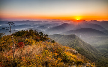 가을색이 물들어가는 월악