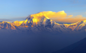 다울라기리 일출