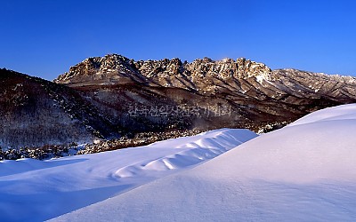 울산암설경