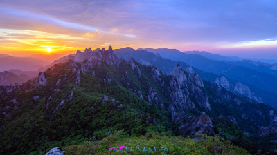 설악산 굥룡능선의 일몰